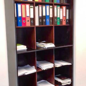 مكتبة مستندات ثابتة خشب MDF مقسمة خانات من اعلي ومن اسفل مقاس 250 سم × 120 سم × 40 سم متعدد 