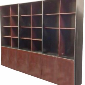 مكتبة مستندات ثابتة خشب MDF مقسمة خانات من أعلي + 3ضلفة من أسفل مقاس 250 سم × 328 سم × 40 سم متعدد 