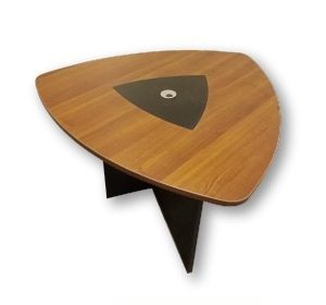 طاولة اجتماعات خشب MDF علي شكل (كمثري) 