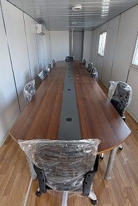 طاولة اجتماعات خشب MDF على شاسيه معدن دهان إلكتروستاتيك مستطيلة مقاس 600 سم × 120 سم بني 