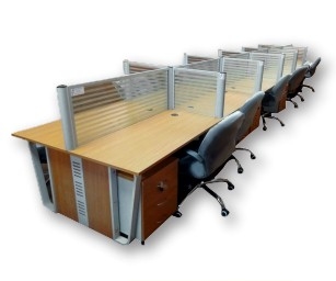 خلية عمل خشب MDF بفواصل زجاجيه (لوجو الشركة) × معدن وحدة اداراج متحركة 3درج مقاس الفرد 100 سم × 60 سم وسعر الفرد