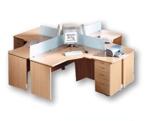 خلية عمل خشب MDF بفواصل زجاج جانبية وامامية وحدة أدراج لكل فرد مقاس 140 سم × 140 سم المقاس والسعر للفرد