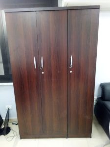 دولاب مستندات خشب MDF ثلاثة ضلفة مقاس 200 سم × 120 سم × 40 سم متعدد الالوان محلي الصنع